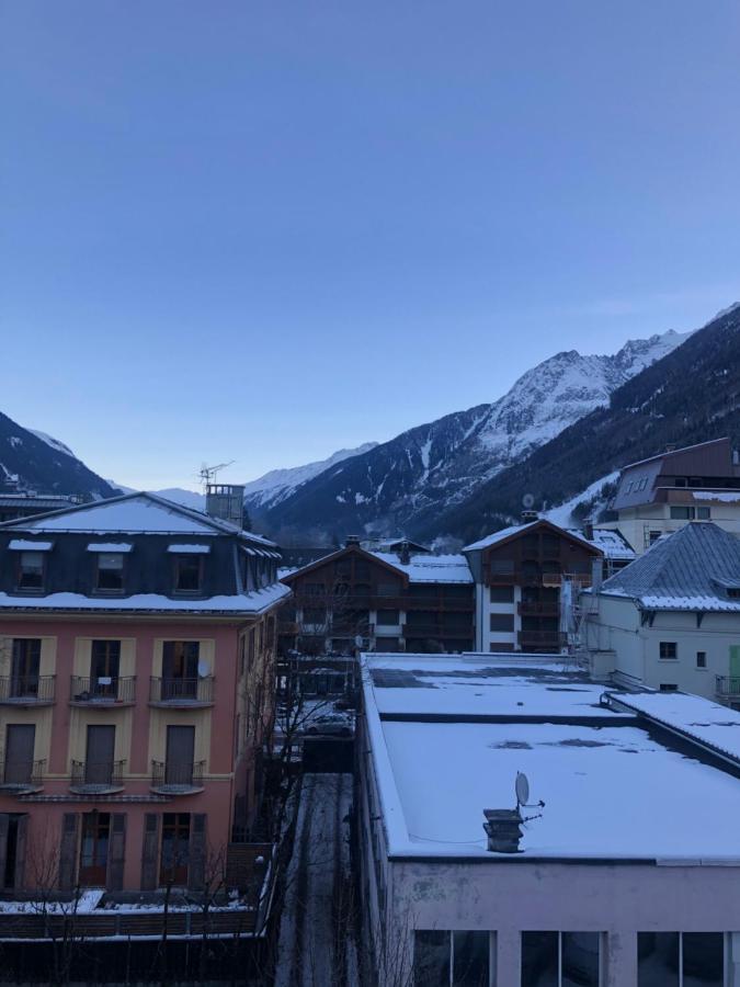 Superbe Studio Refait A Neuf Et Tout Equipe Avec Parking Chamonix Dış mekan fotoğraf